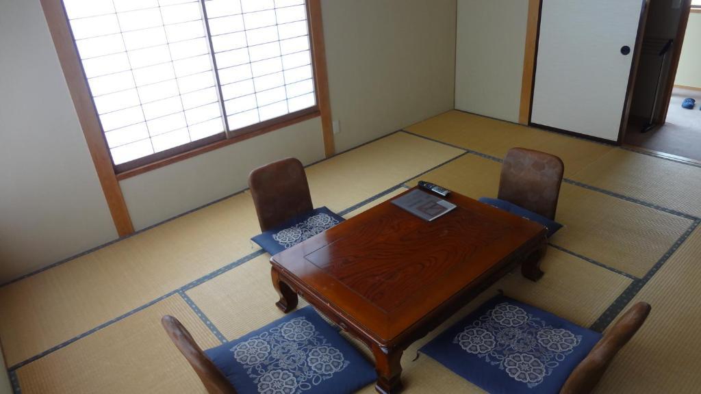Matsunoi Ryokan Kusatsu  Pokój zdjęcie