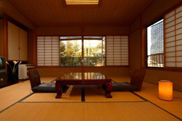 Matsunoi Ryokan Kusatsu  Zewnętrze zdjęcie